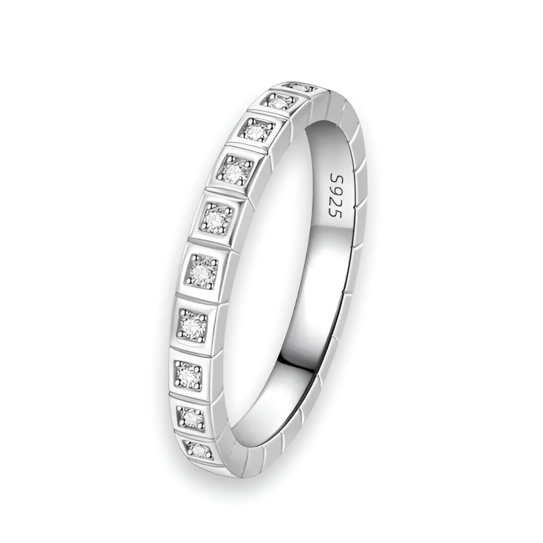 Radiant Promise Eternity Ring MG ESSENCE