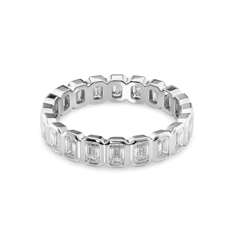 The Eternal Radiance™ Emerald Cut Moissanite Band