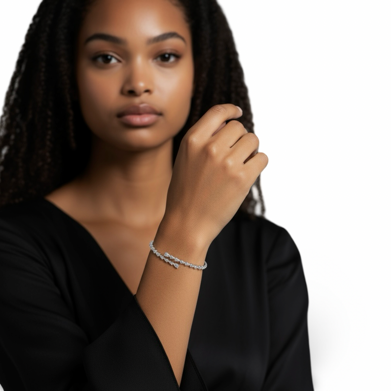 The Aurora Pear Bangle™️