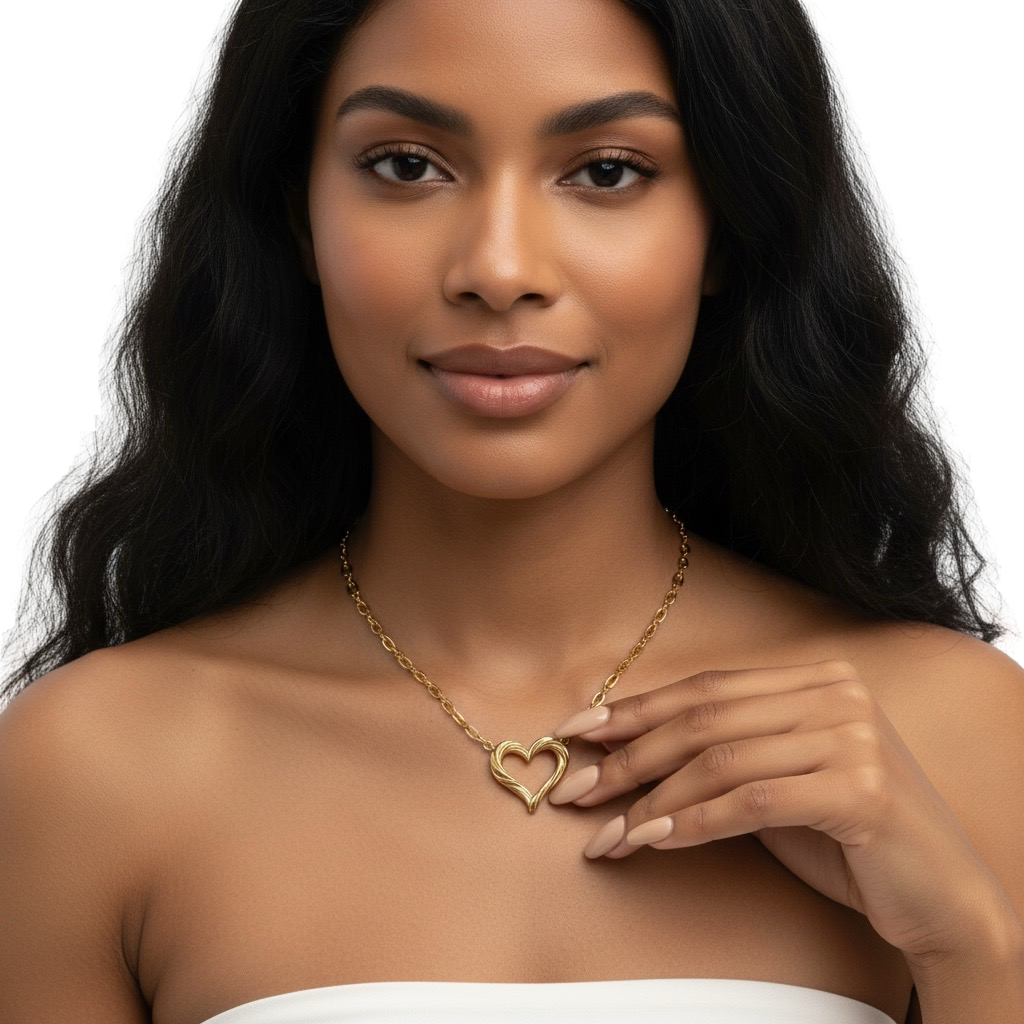 MG ESSENCE – Aurelia Heart Pendant Necklace