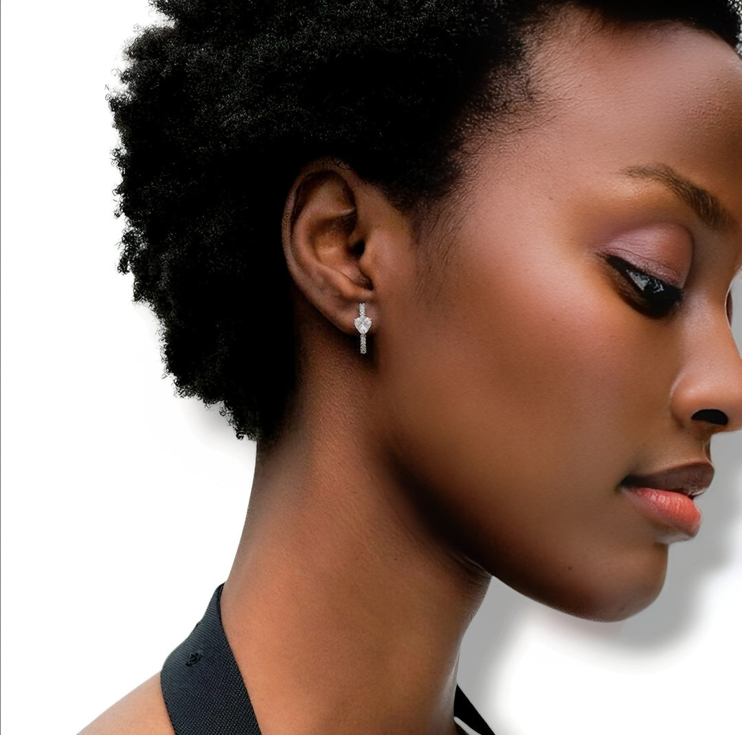 Sparkling Heartstone Hoop Earrings - MG ESSENCE