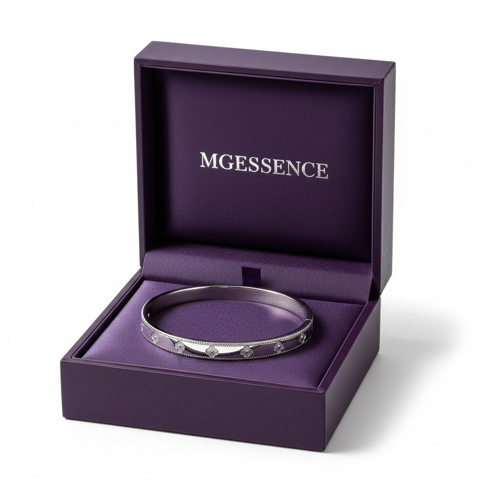 The Aurora Clover™️ Bangle