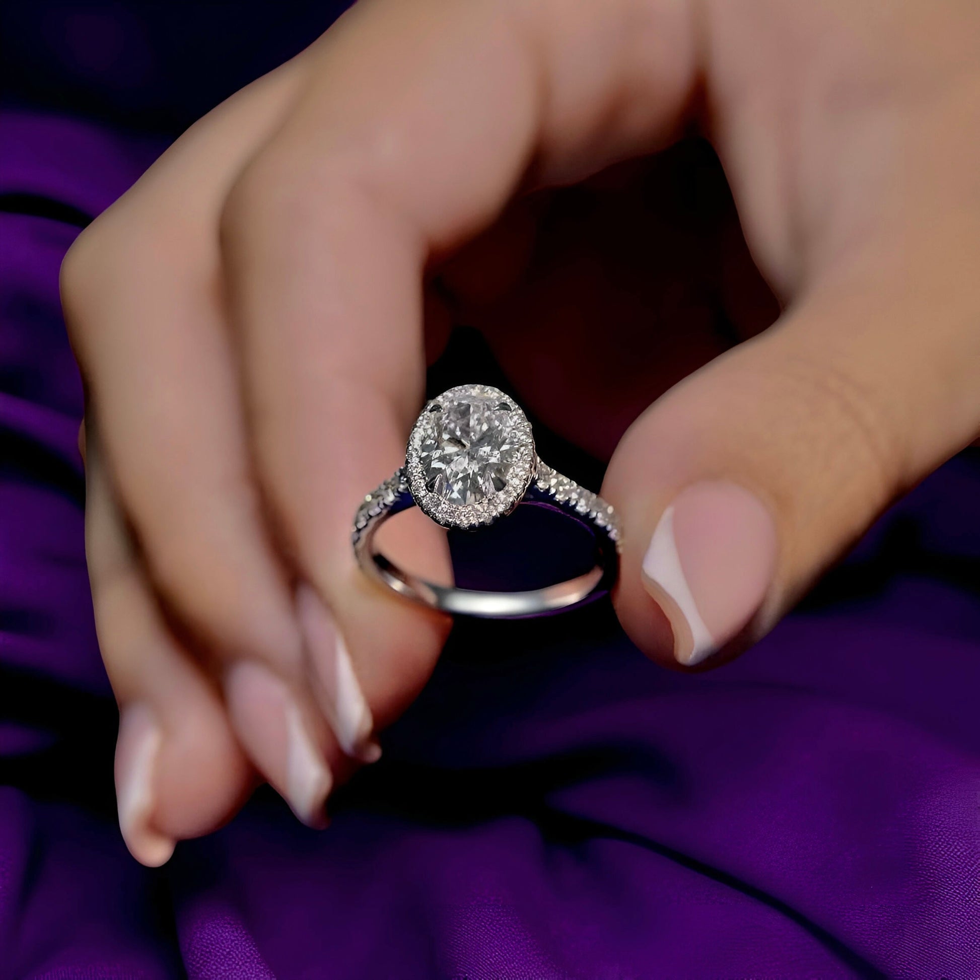 MG VERELE®️ 3.0CT OVAL HALO RING MG Essence