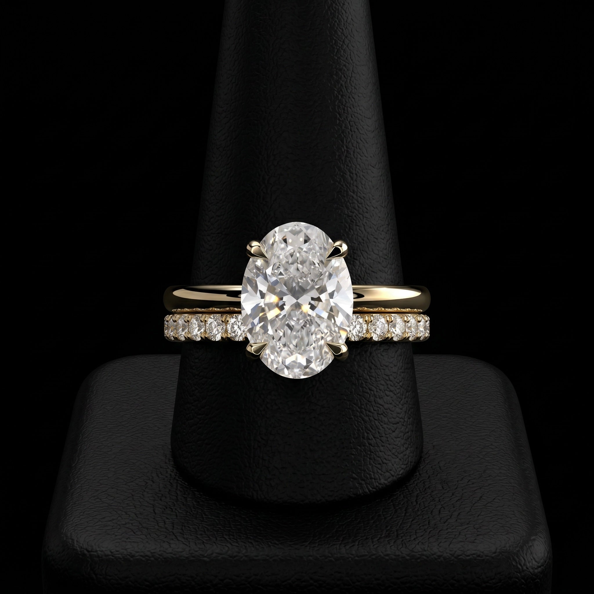 2.0ct Oval-Cut Hidden Halo Solitaire Ring
Four-Claw Setting · Solid Yellow Gold (9–18k)