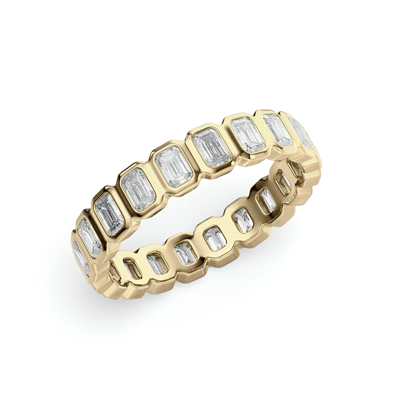 The Eternal Radiance™ Emerald Cut Moissanite Band