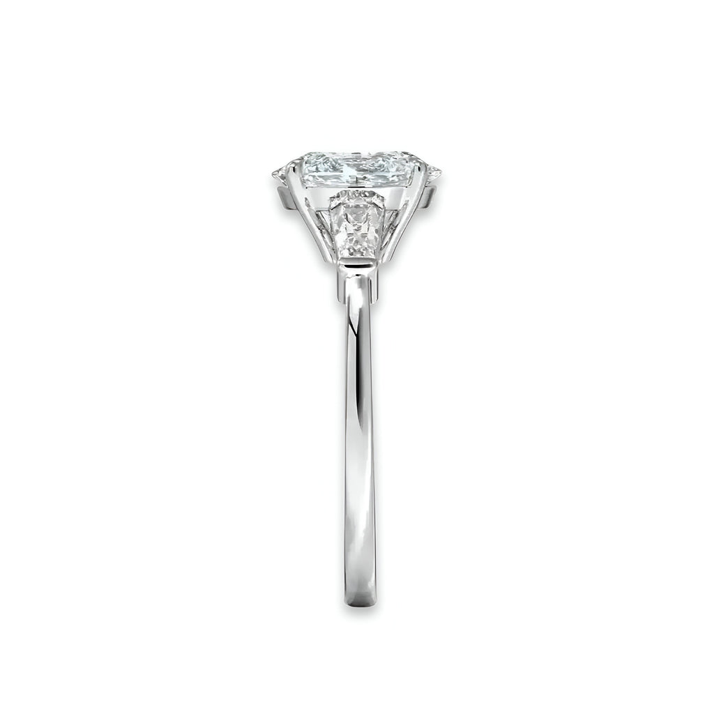 MG ELYSIA™️ 2.0ct Oval Cut with Emerald Side Stones MG ESSENCE