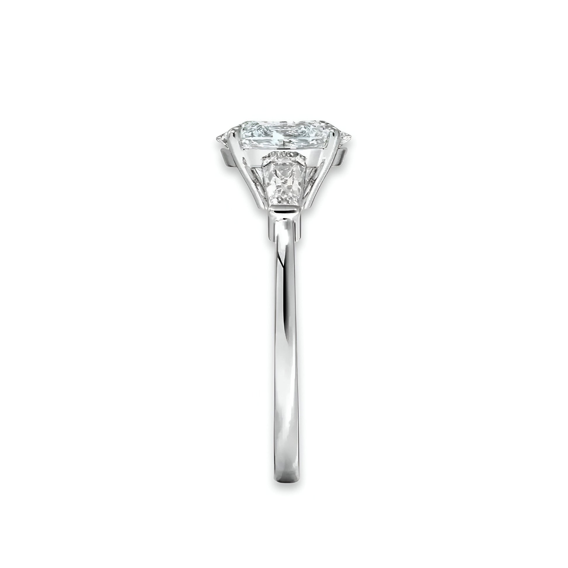 MG ELYSIA™️ 2.0ct Oval Cut with Emerald Side Stones MG ESSENCE