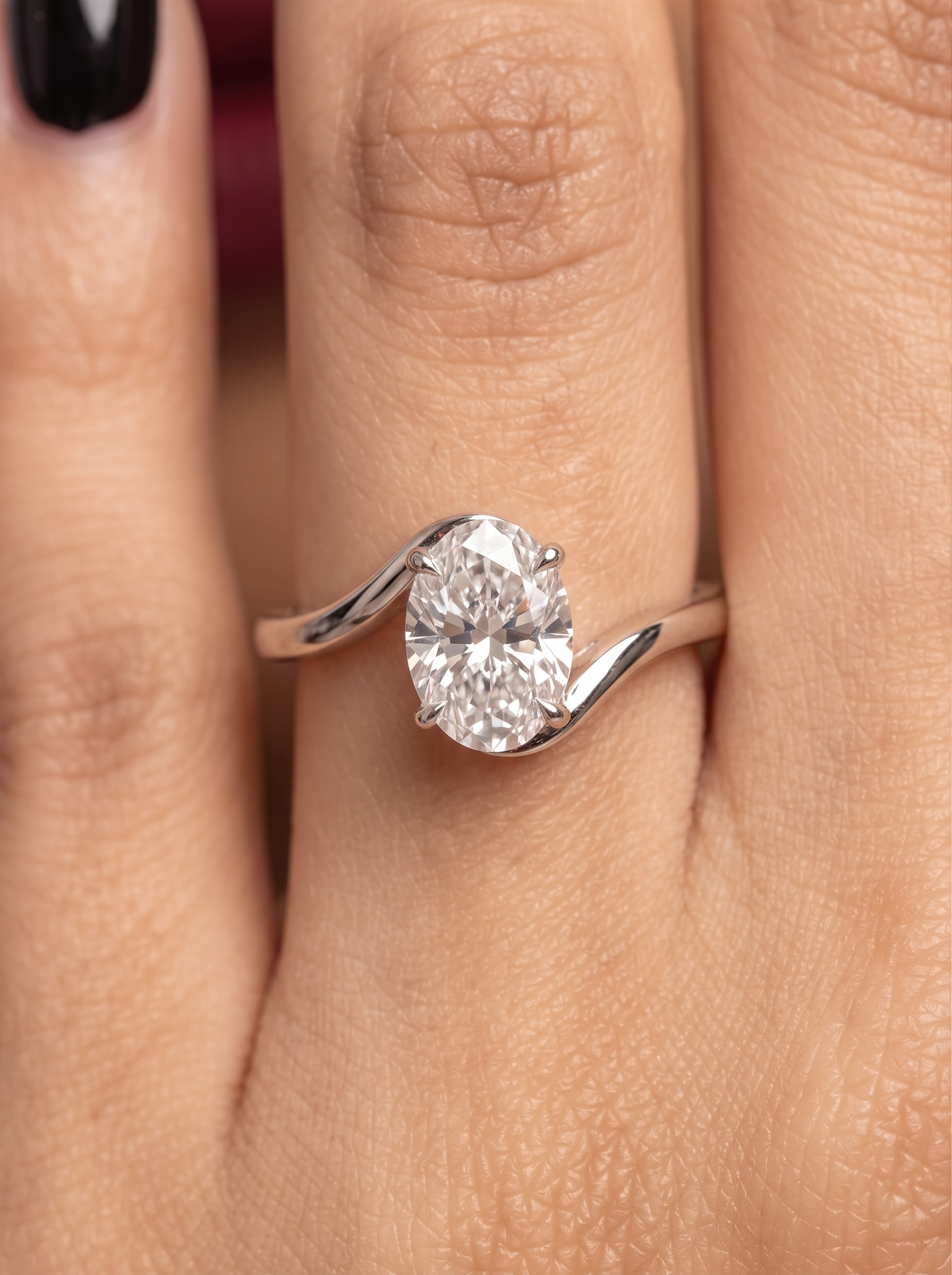 THE ONE™ Twist · 1.00ct Oval-Cut Solitaire