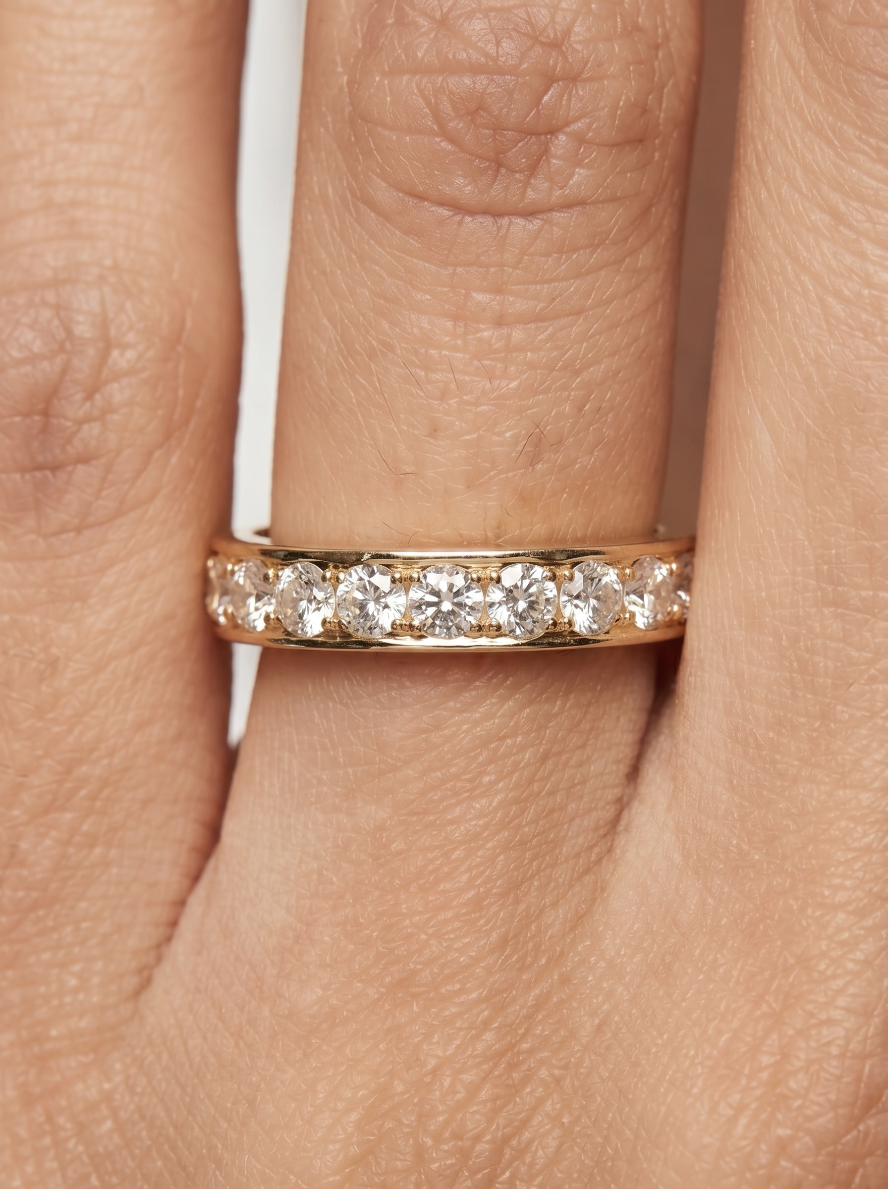 MG INFINITY™️ GOLD ROUND CHANNEL ETERNITY BAND