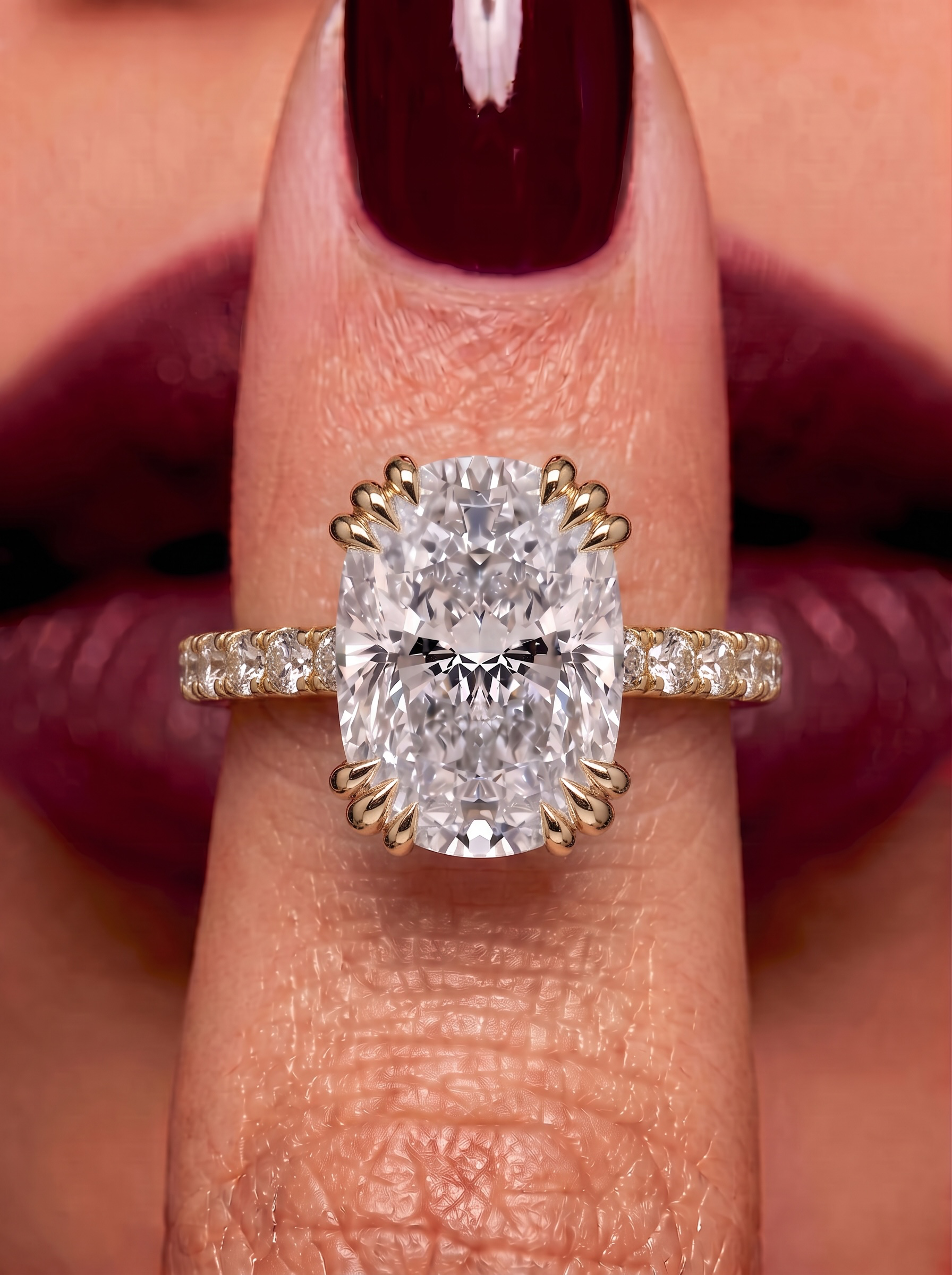 MG TALON PAVÉ™ Cushion Cut with Double Triple-Claw Prongs