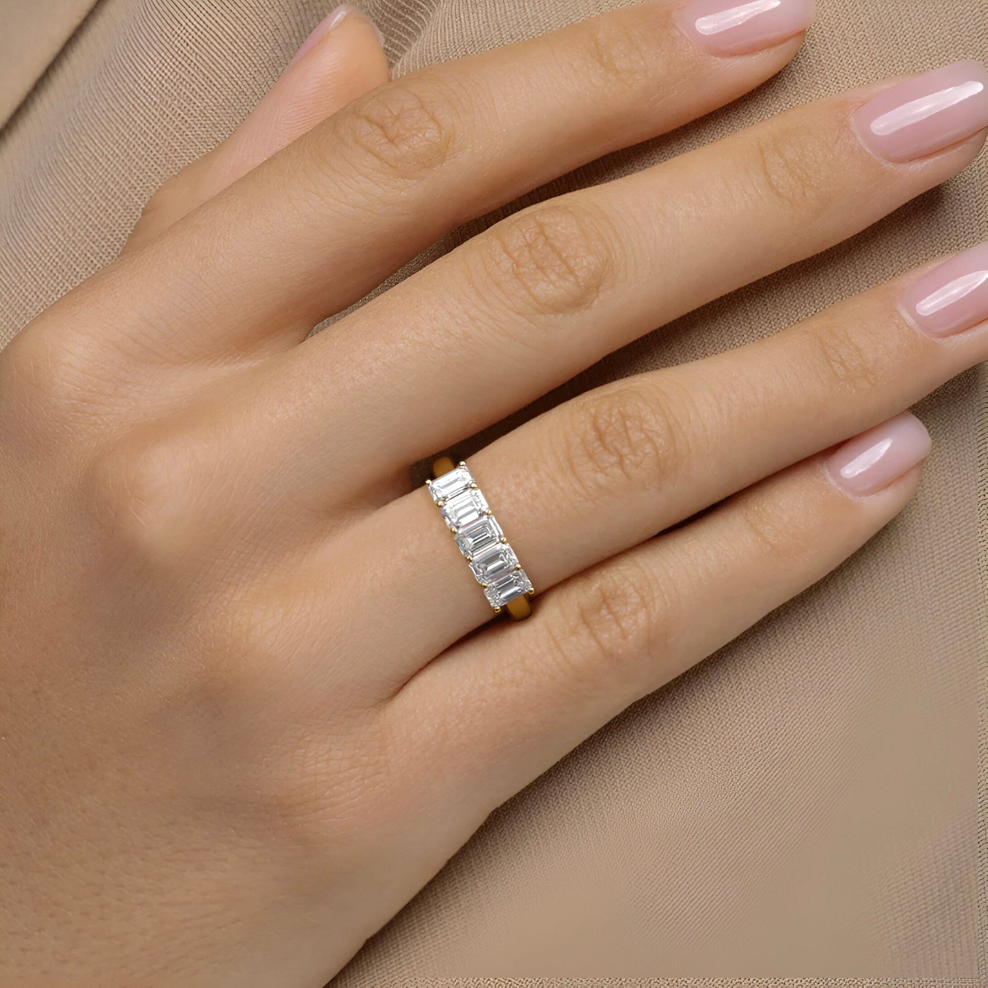 2.0 CT PRINCESS CUT RING W/ PAVE BAND®️ MG Essence