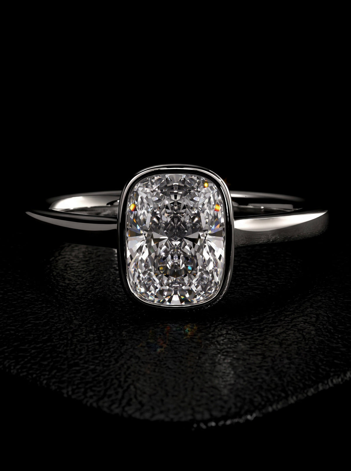 The Élan Elongated Cushion Bezel™ MG ESSENCE