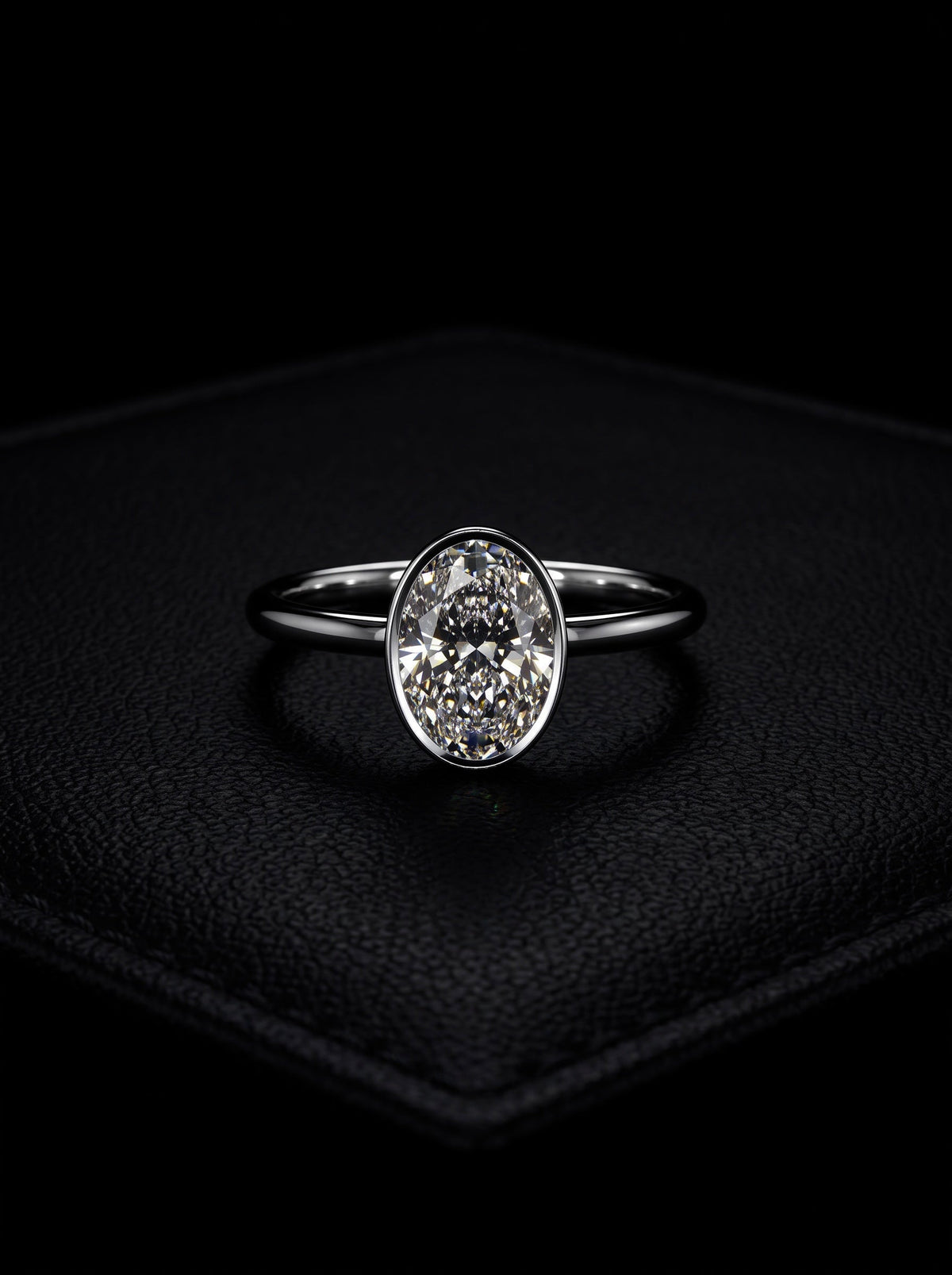 THE ONE™ Bezel · 1.00ct Oval-Cut Solitaire MG ESSENCE