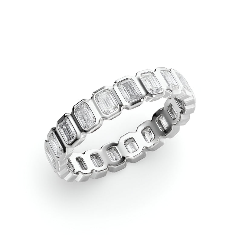 The Eternal Radiance™ Emerald Cut Moissanite Band