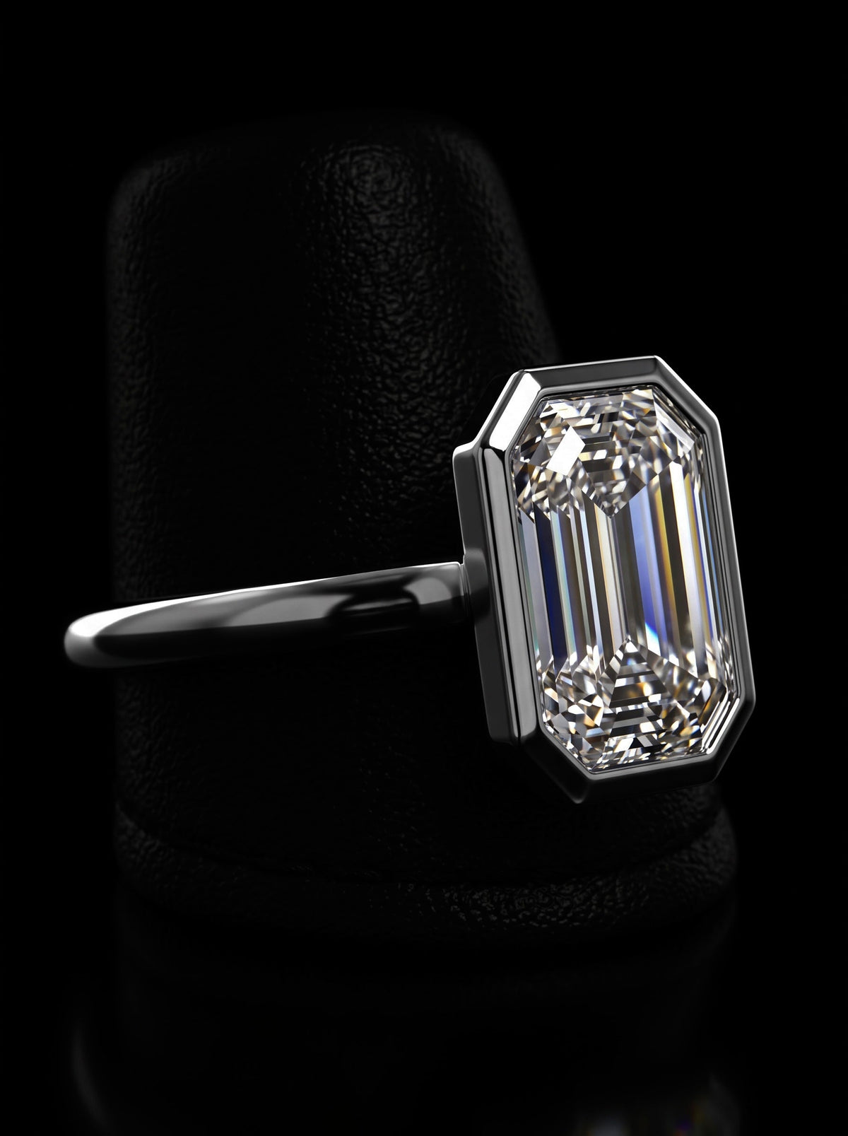 ÉLANE™ 4.0ct Emerald Bezel Solitaire MG ESSENCE