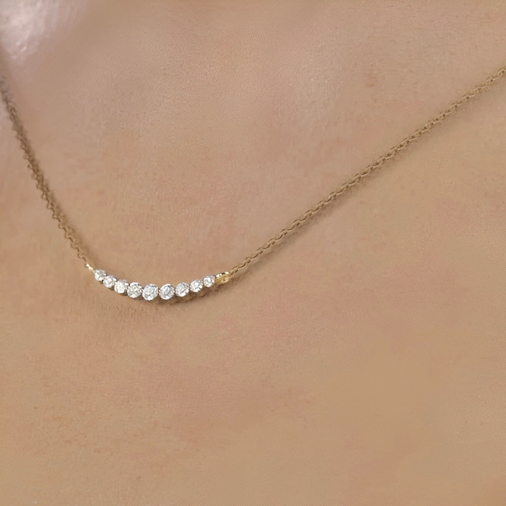 Eterna 9 Necklace MG ESSENCE