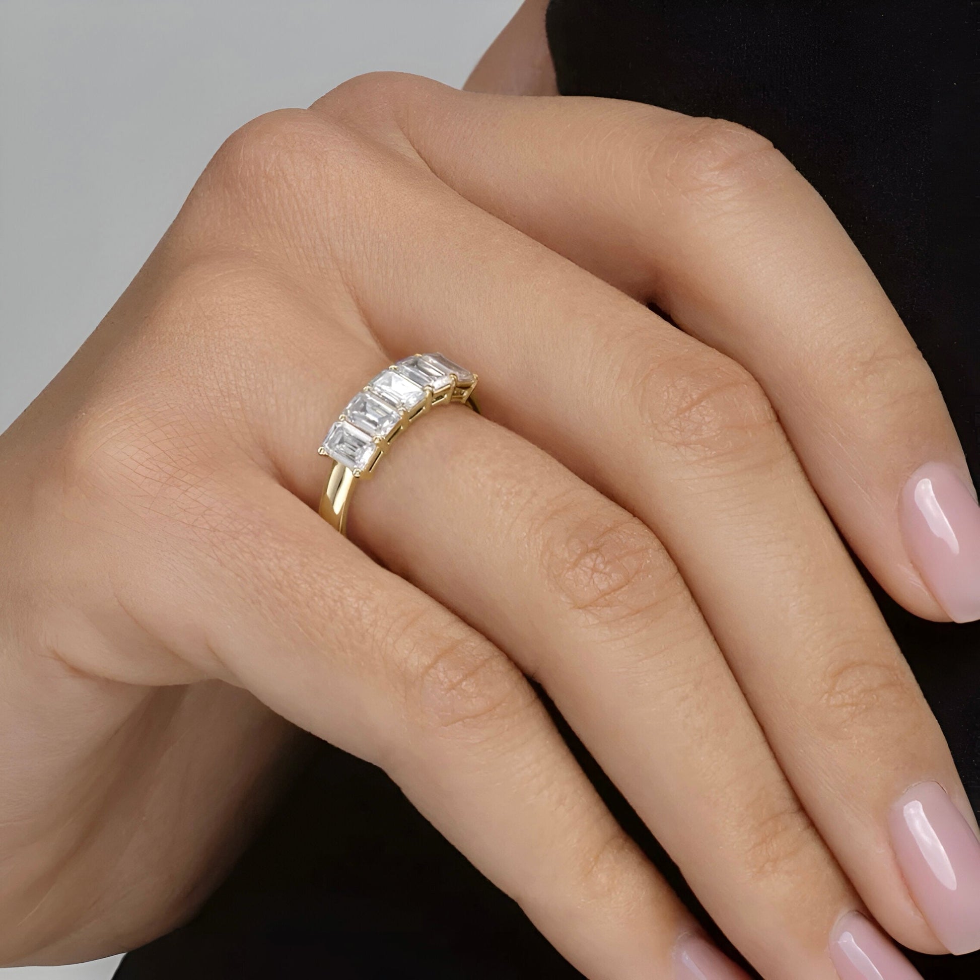 2.0 CT PRINCESS CUT RING W/ PAVE BAND®️ MG Essence