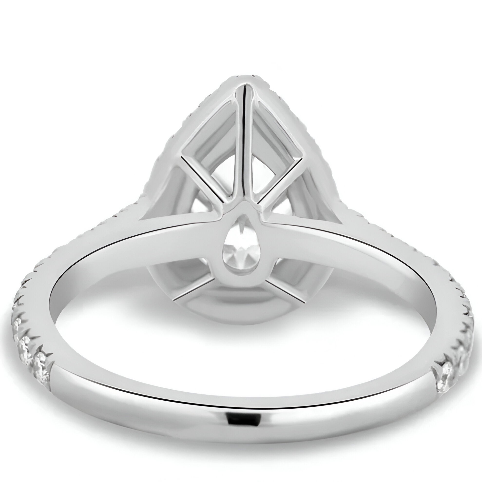 4.0 CT MG NÉLA PEAR CUT RING