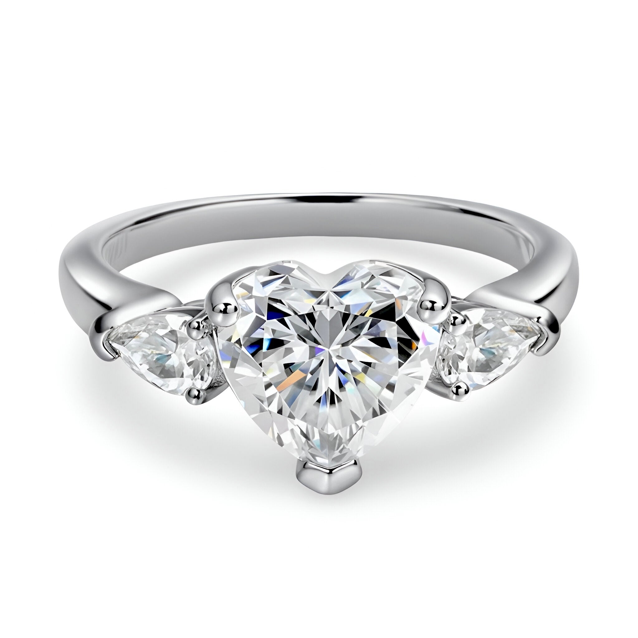 The Valéa Heart Trilogy Ring
