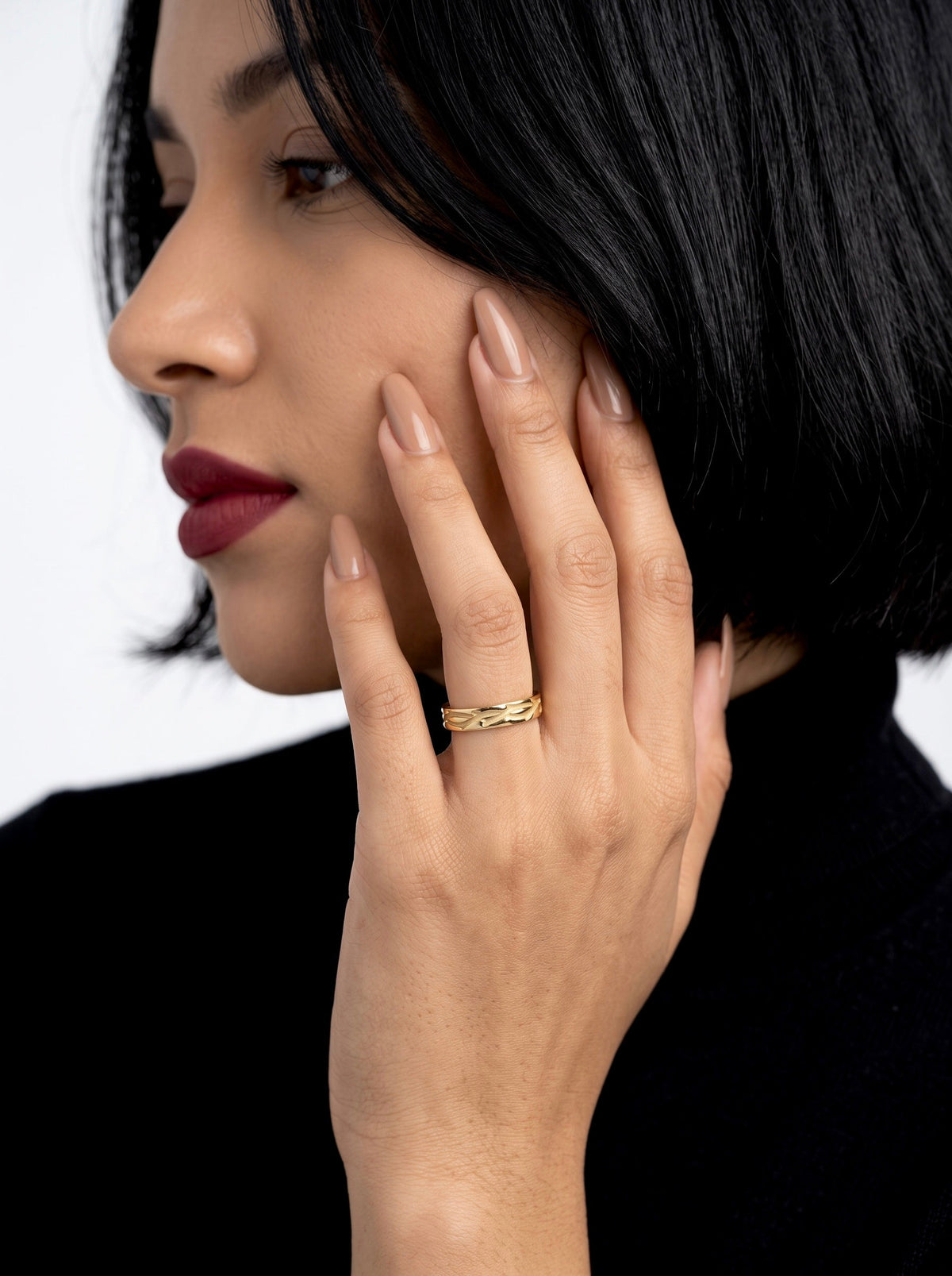 MG VARENO™ Patterned Ring · Yellow Gold MG ESSENCE