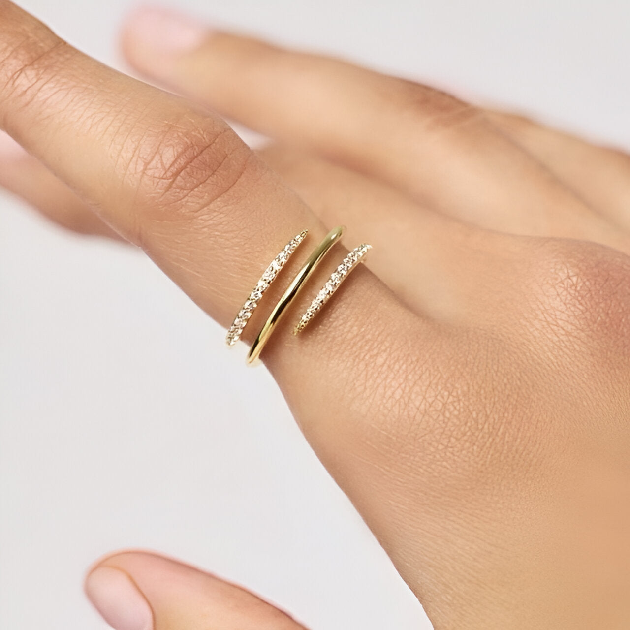 Aurora Dream Ring MG ESSENCE