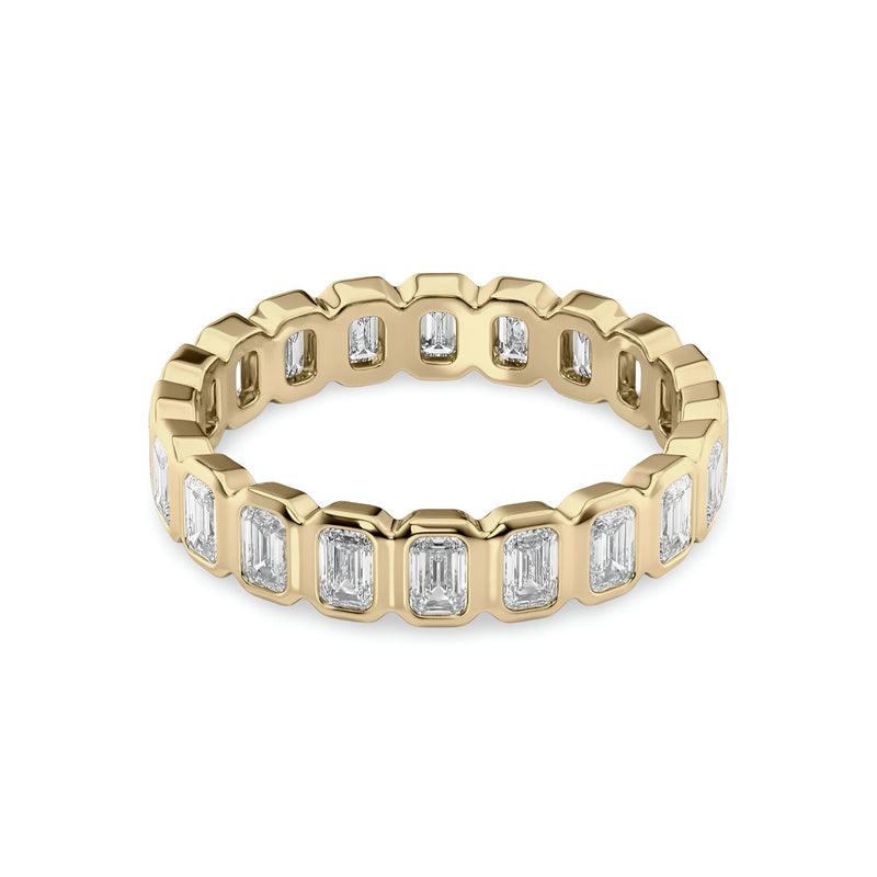 The Eternal Radiance™ Emerald Cut Moissanite Band