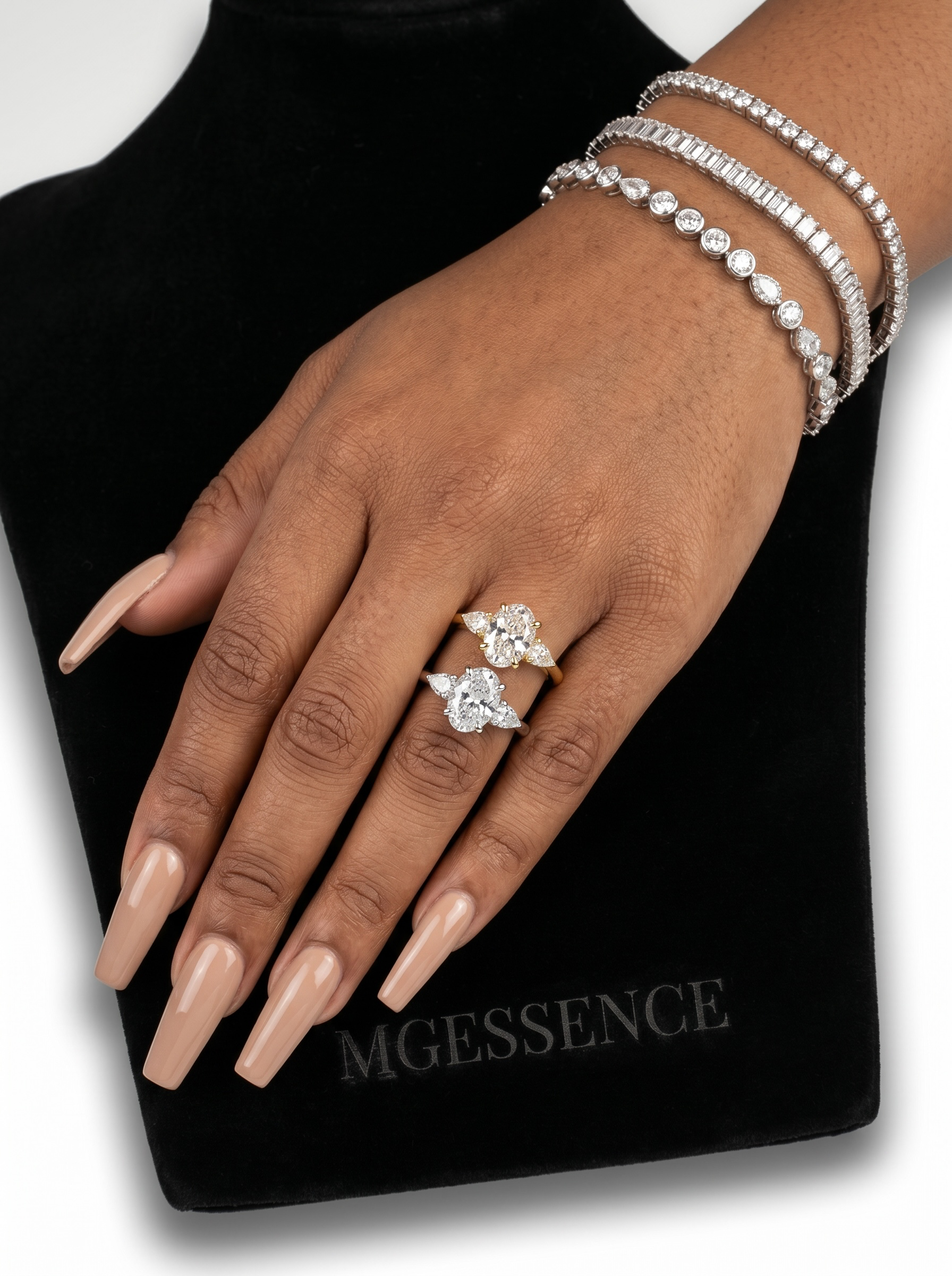 MG AURELIA 3-Stone Oval Cut Ring with Pear Side Stones - Sterling Silver & White Gold