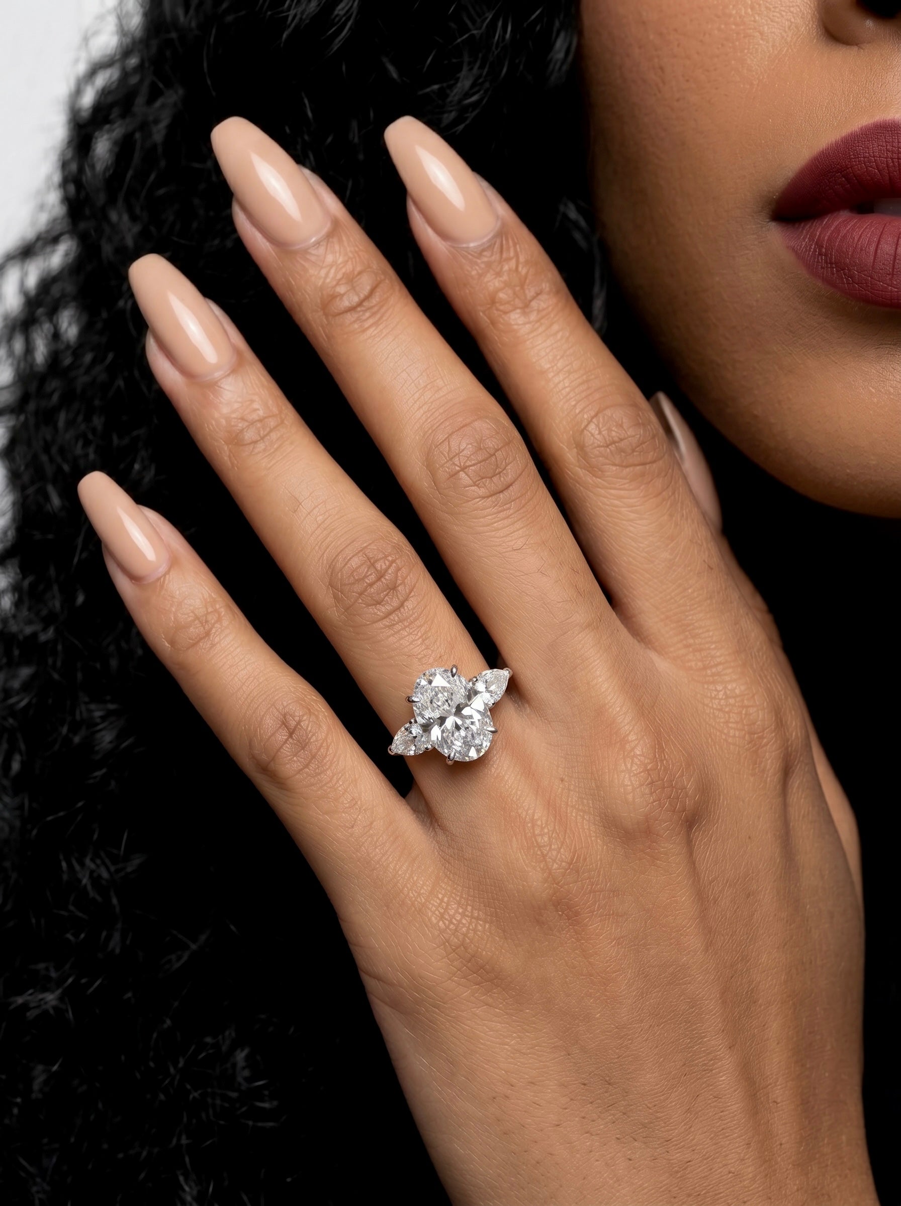 MG AURELIA 3-Stone Oval Cut Ring with Pear Side Stones - Sterling Silver & White Gold