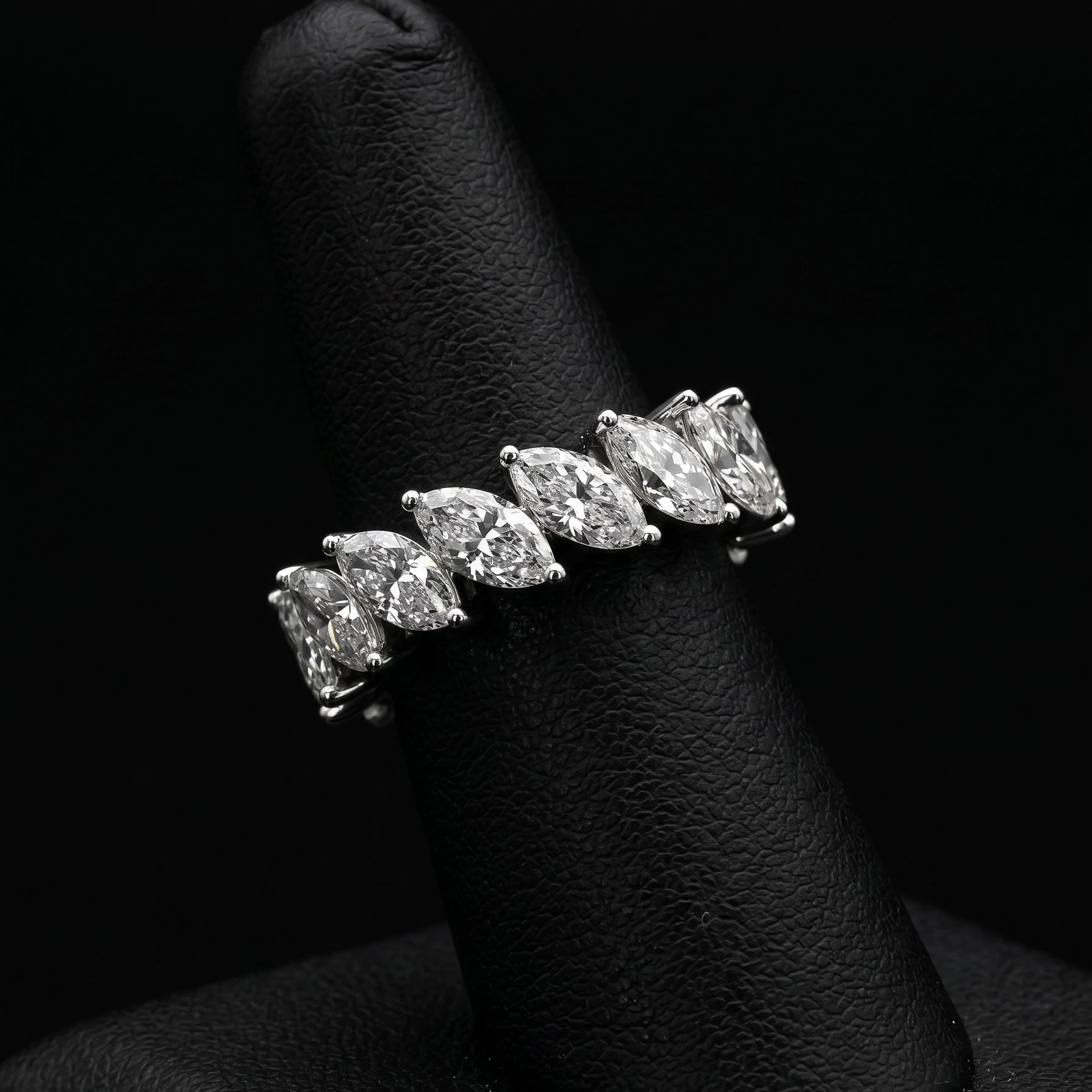 THE ROYAL LEAF™️ Marquise Band