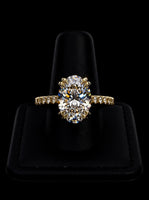 MG AURELIA™ Oval Cut Solitaire with Double Talon Prongs