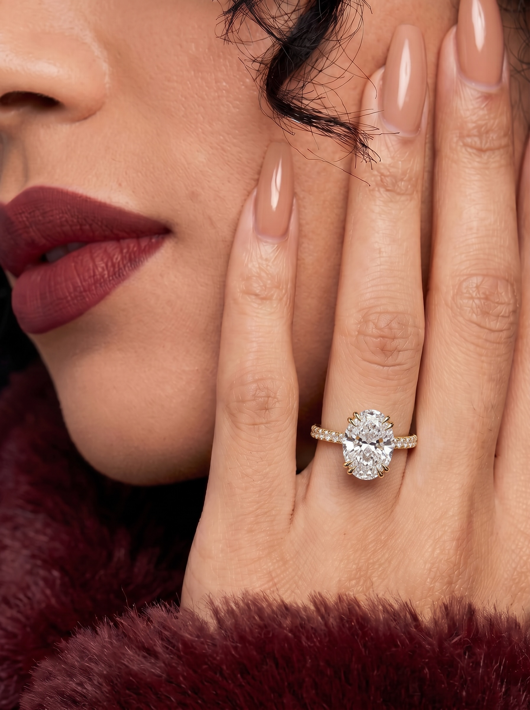 MG AURELIA™ Oval Cut Solitaire with Double Talon Prongs
