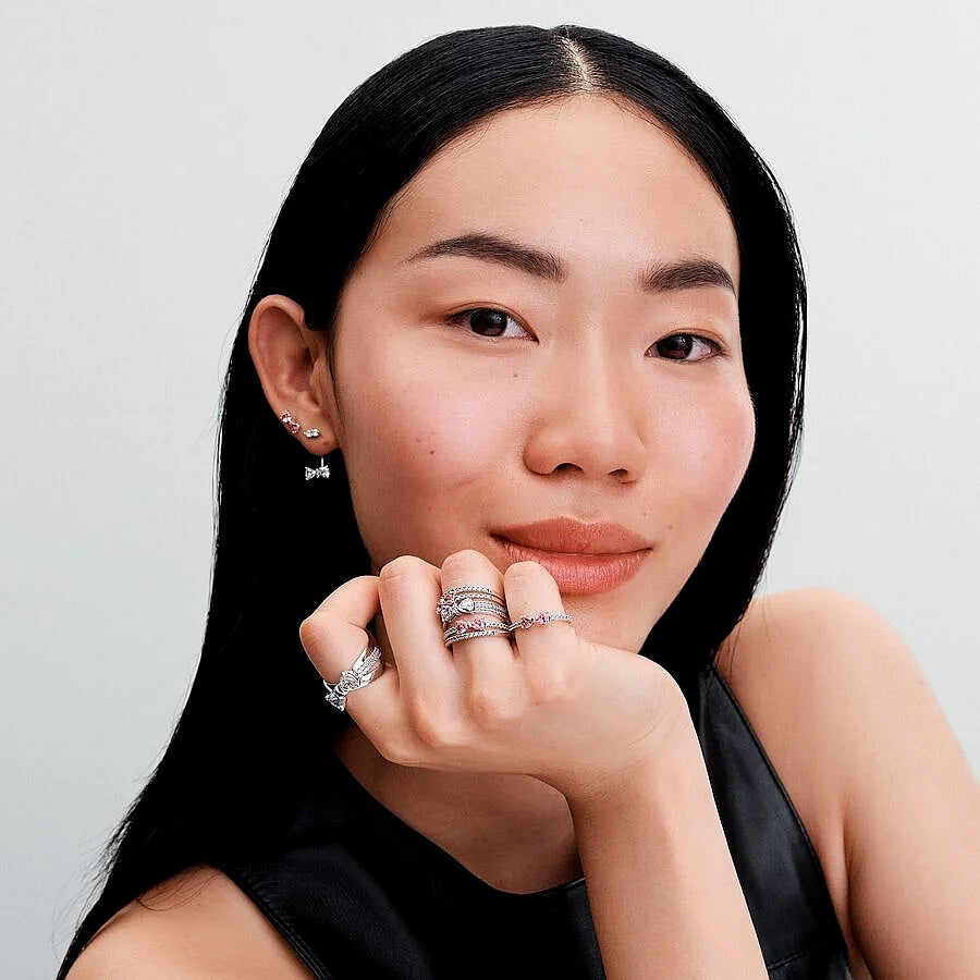 Sparkling Bow Stud Earrings - MG ESSENCE